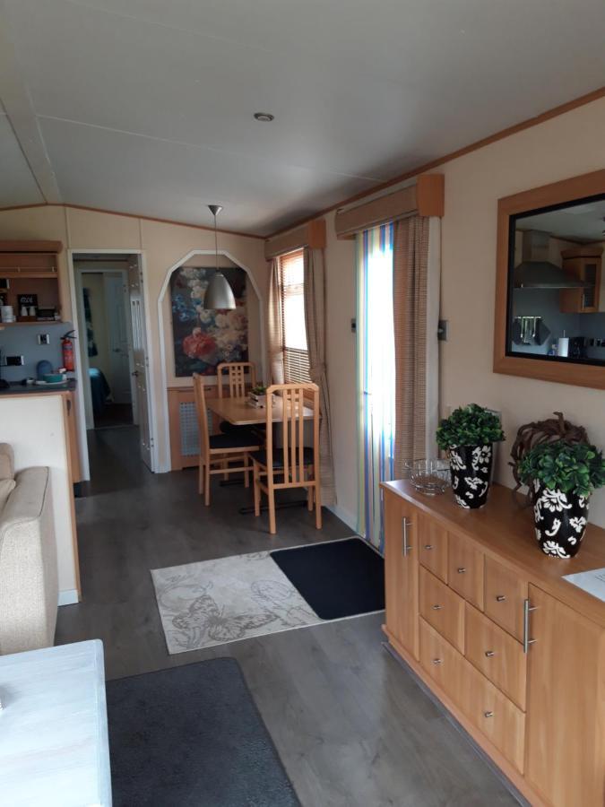 Locatie Het Knooppunt Engelse Chalet Nuis Dış mekan fotoğraf